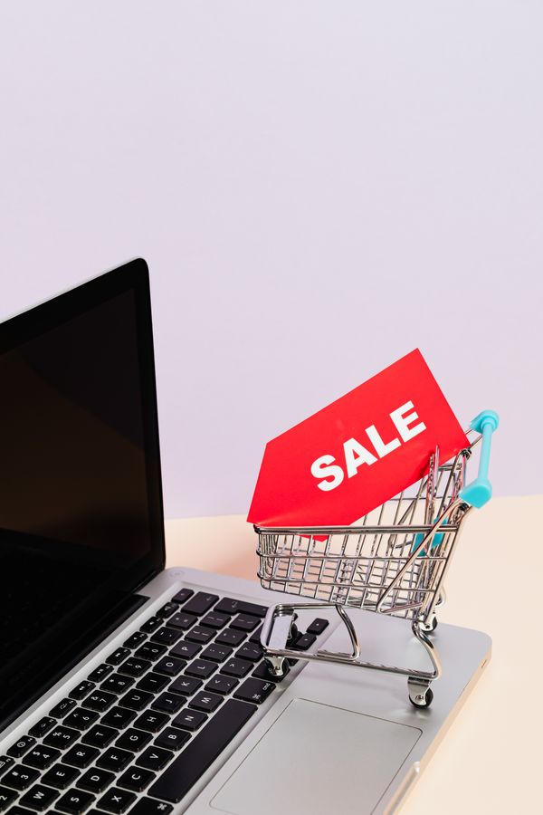 Social commerce on StayToEnjoy
